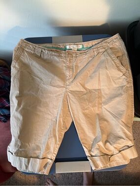 Old Navy Khaki Cuffed Chino Shorts